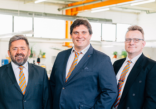 Foto zeigt die drei Gründer von hotec GmbH